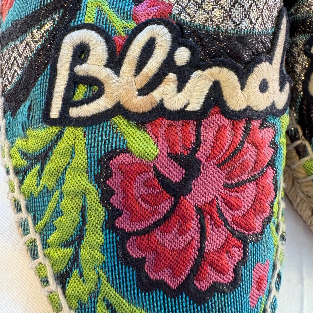 Authentic Gucci Rose Baby Blind for Love Tapestry Espadrille Flats - Picture 8 of 11